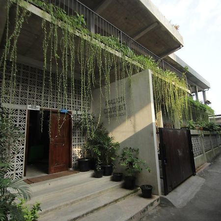 Pawon Cokelat Guesthouse Yogyakarta Exterior foto
